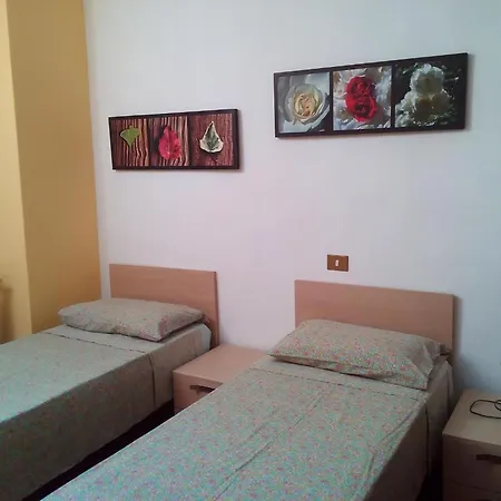 In Mit Terrasse Holiday home Marano Lagunare